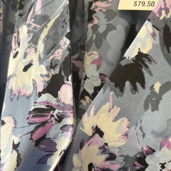 RT: $80 INC International Concepts surplice long sleeve Blouse Blue Floral Sz 1X - Picture 3 of 11